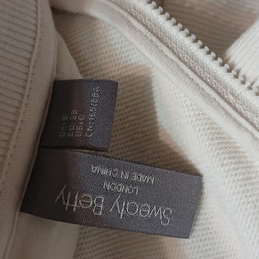 Sweaty Betty Quarter Zip Sweatshirt - Picture 5 of 6